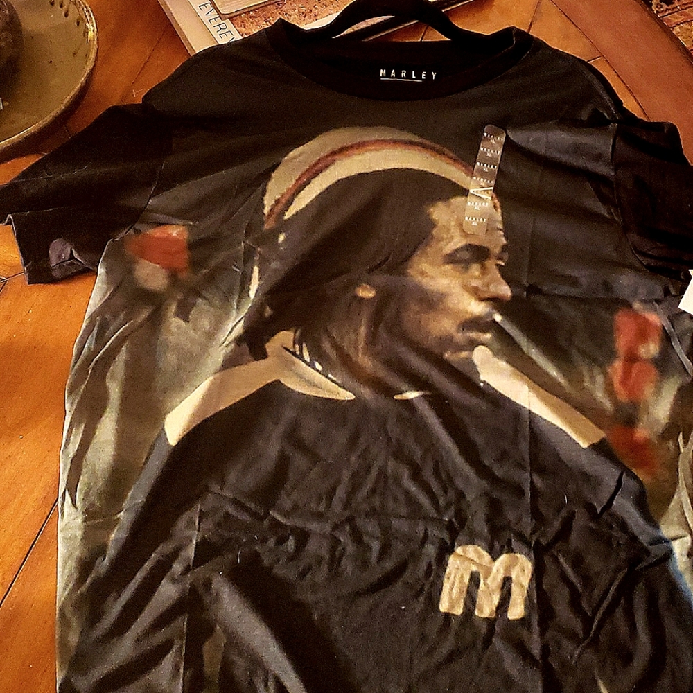Bob Marley Tee shirt NEW